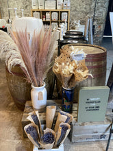 Load image into Gallery viewer, Dried Flowers